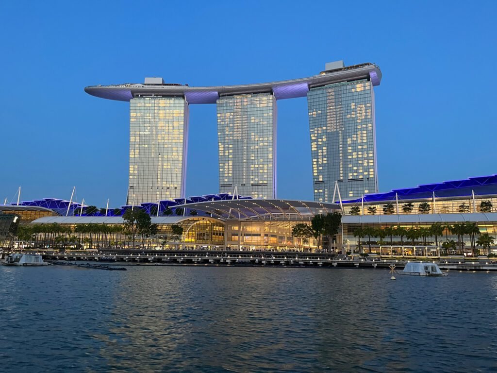 The stunning Marina Bay Sands hotel at twilight.