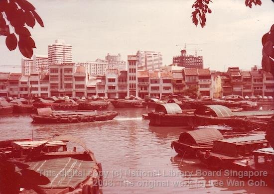 Singapore River in the 1970s. This digital copy (c) National Library Board Singapore 2008. The original work (c) Lee Wan Goh.