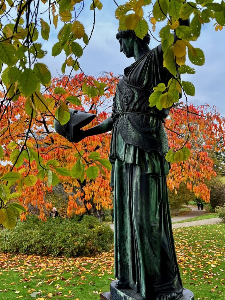 Copenhagen Botanic Gardens dressed up for Autumn. An ideal place to visit during two days in Copenhagen.